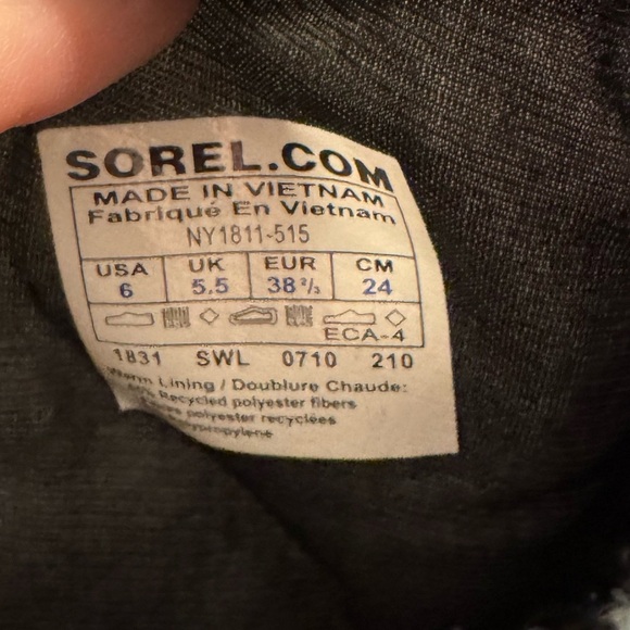 Sorel ladies Flurry Purple Black Snow Rain Winter Boots cabincore - Picture 5 of 5